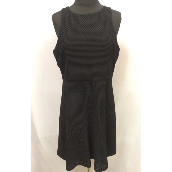 Jessica Simpson Dresses & Skirts - Jessica Simpson black skater dress size 10